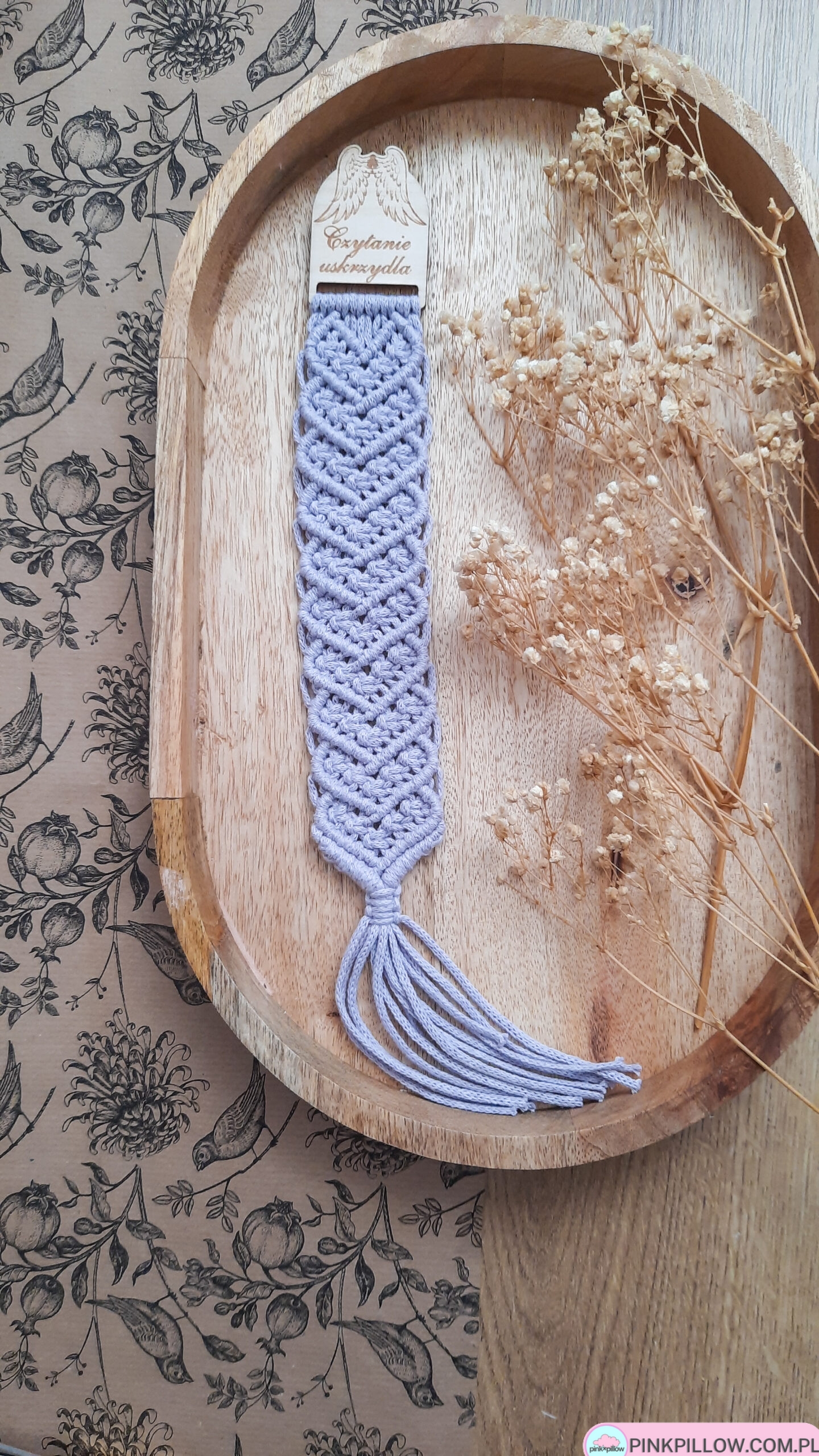 Zakładka Książkowa z Makramy - Kolor Jasny Fiolet - obrazek 4