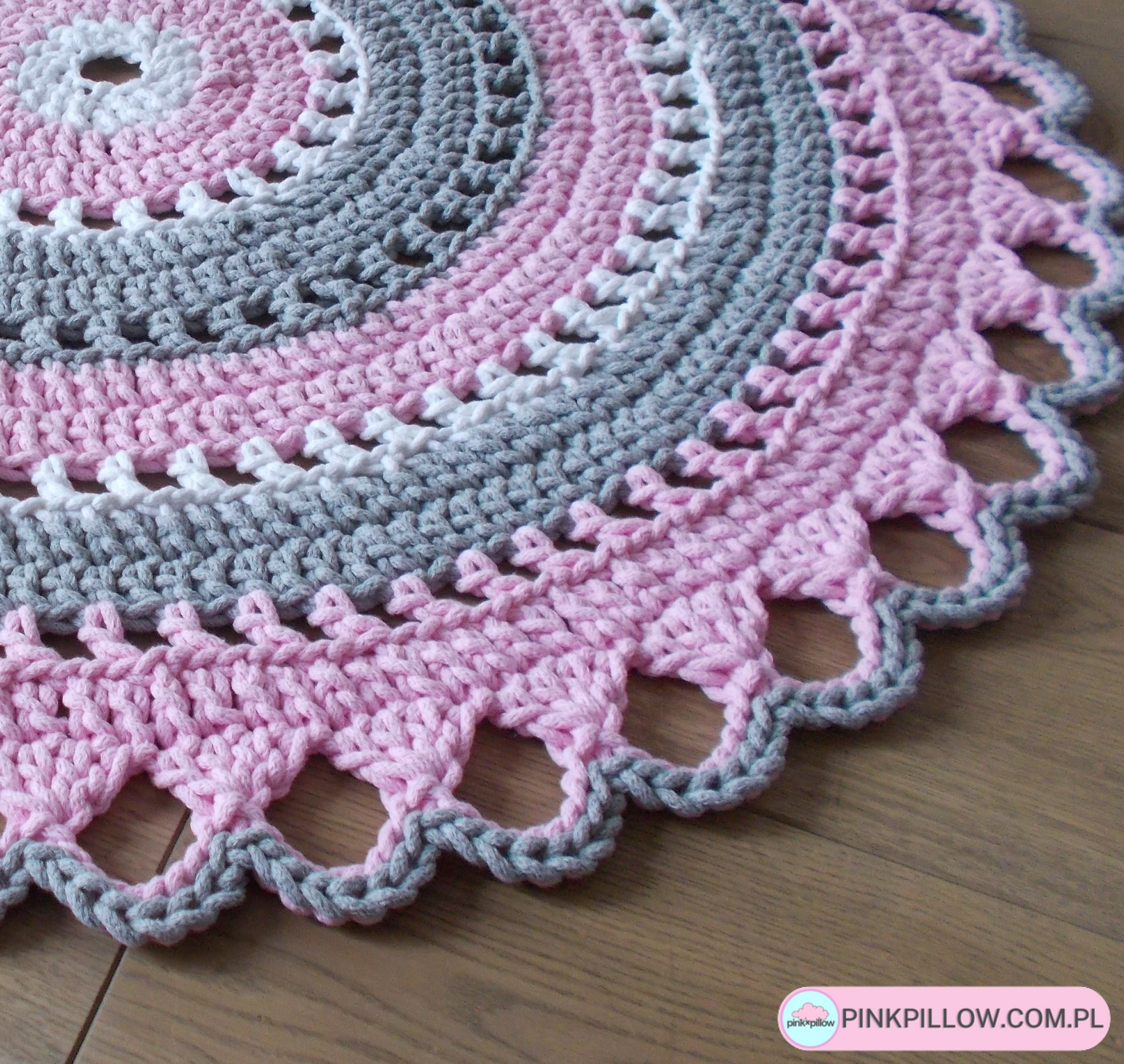 Dywan Trzy-Kolorowy o Średnicy 110 cm