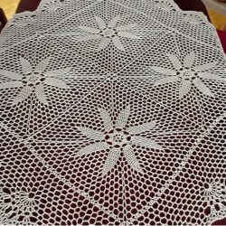 Obrus beżowy w stylu Vintage - Wymiary 120x120 cm