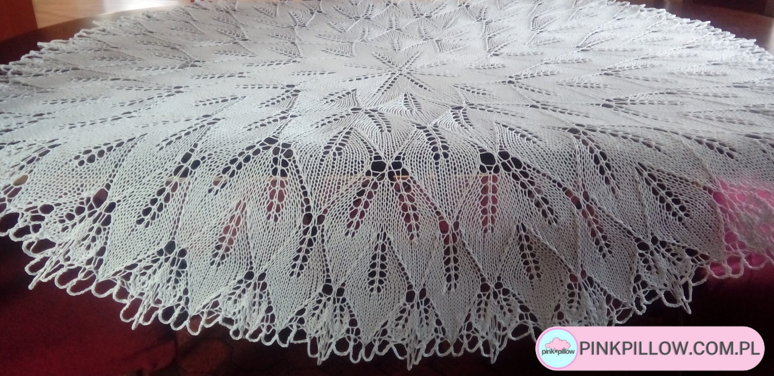 Duża serweta okrągła na stół - Średnica 150 cm