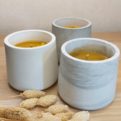 Świeca z osłonką do dekoracji ogrodu 130 g wosku - Różne Kolory