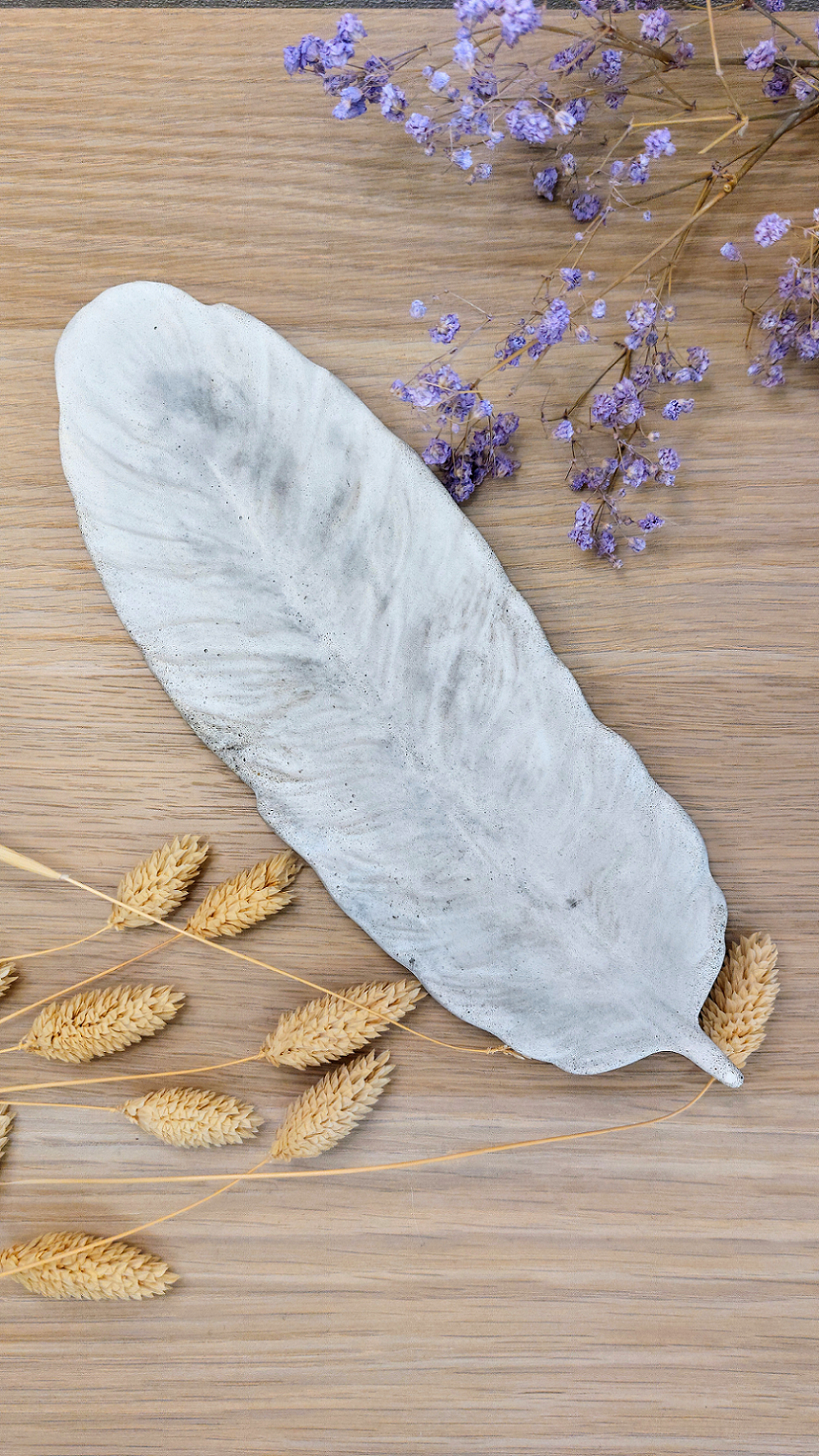 Podstawka Piórko z betonu architektonicznego - Różne Kolory - obrazek 5