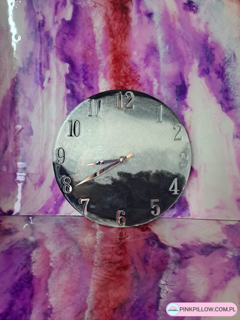 Zegar ścienny z żywicy epoksydowej – Średnica 25 cm – Kolor Czarno-Biały