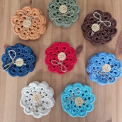 Podkładki pod Kubek szydełko "Kwiaty" - Zestaw 4 szt. - Mix Kolorów