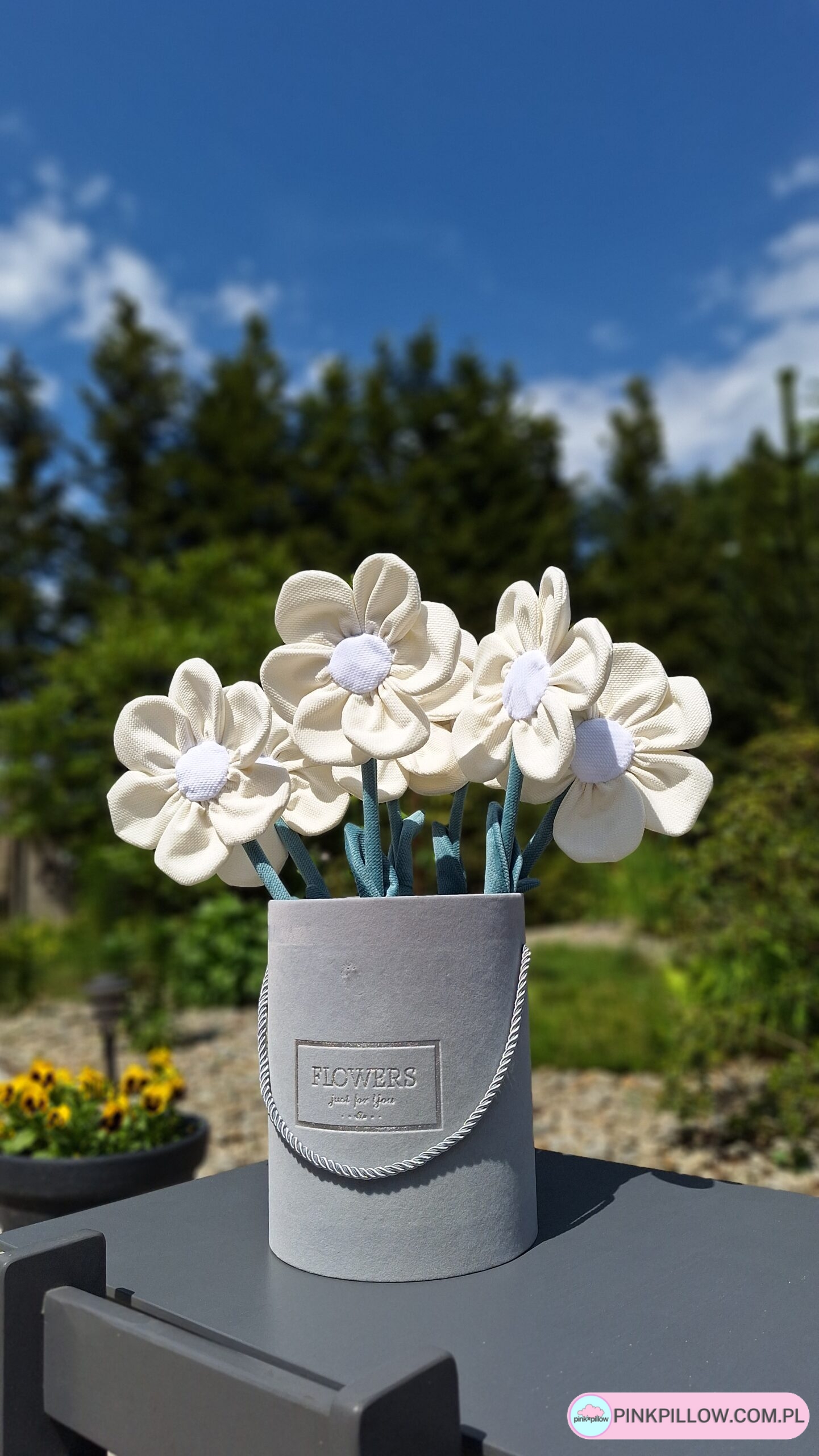 Kwiatki z materiału z łodygą lub zawieszką - Różne Kolory - obrazek 7