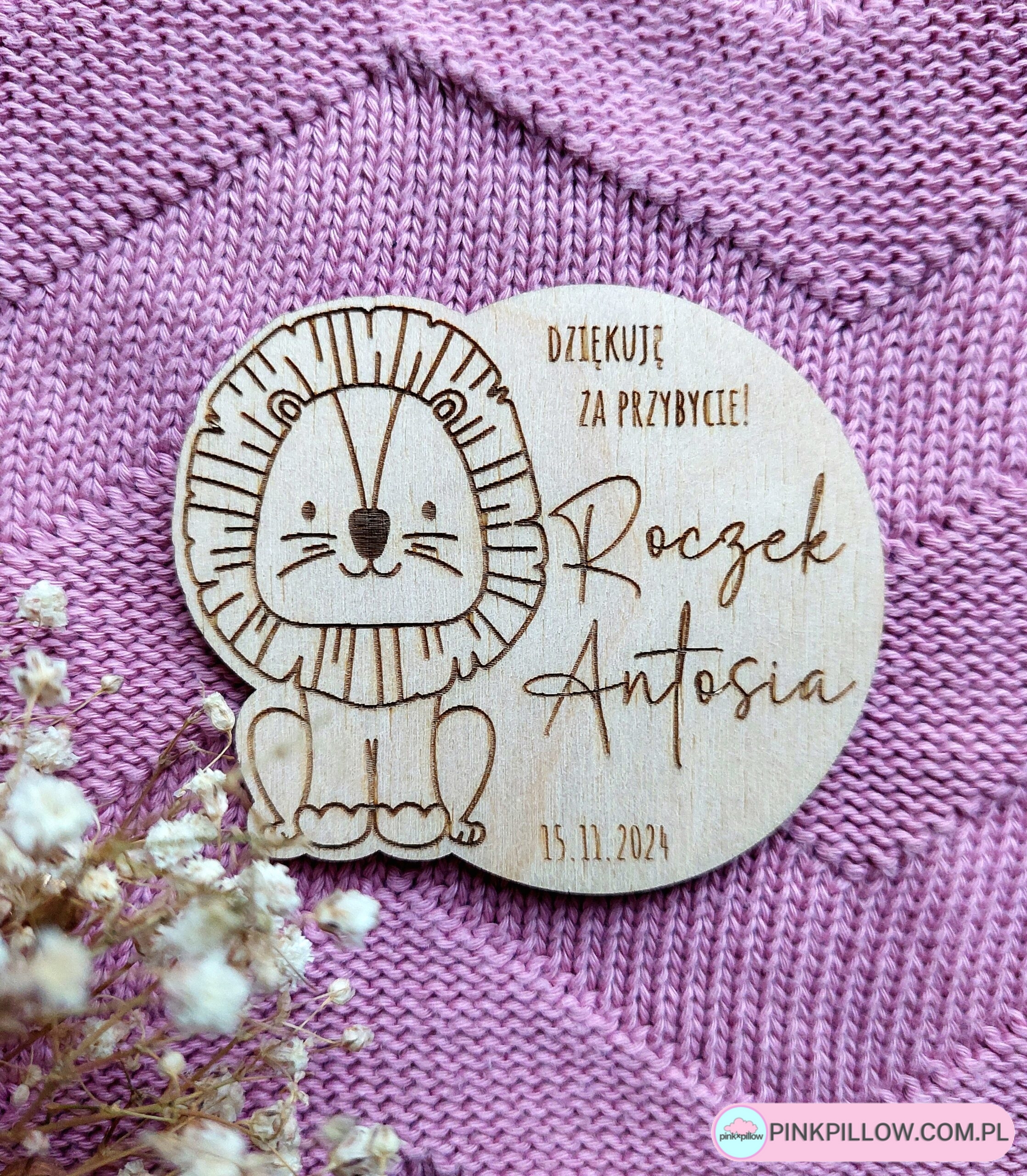 Drewniane podziękowania dla gości na Roczek, Urodziny, Komunię – Wzór Lew safari