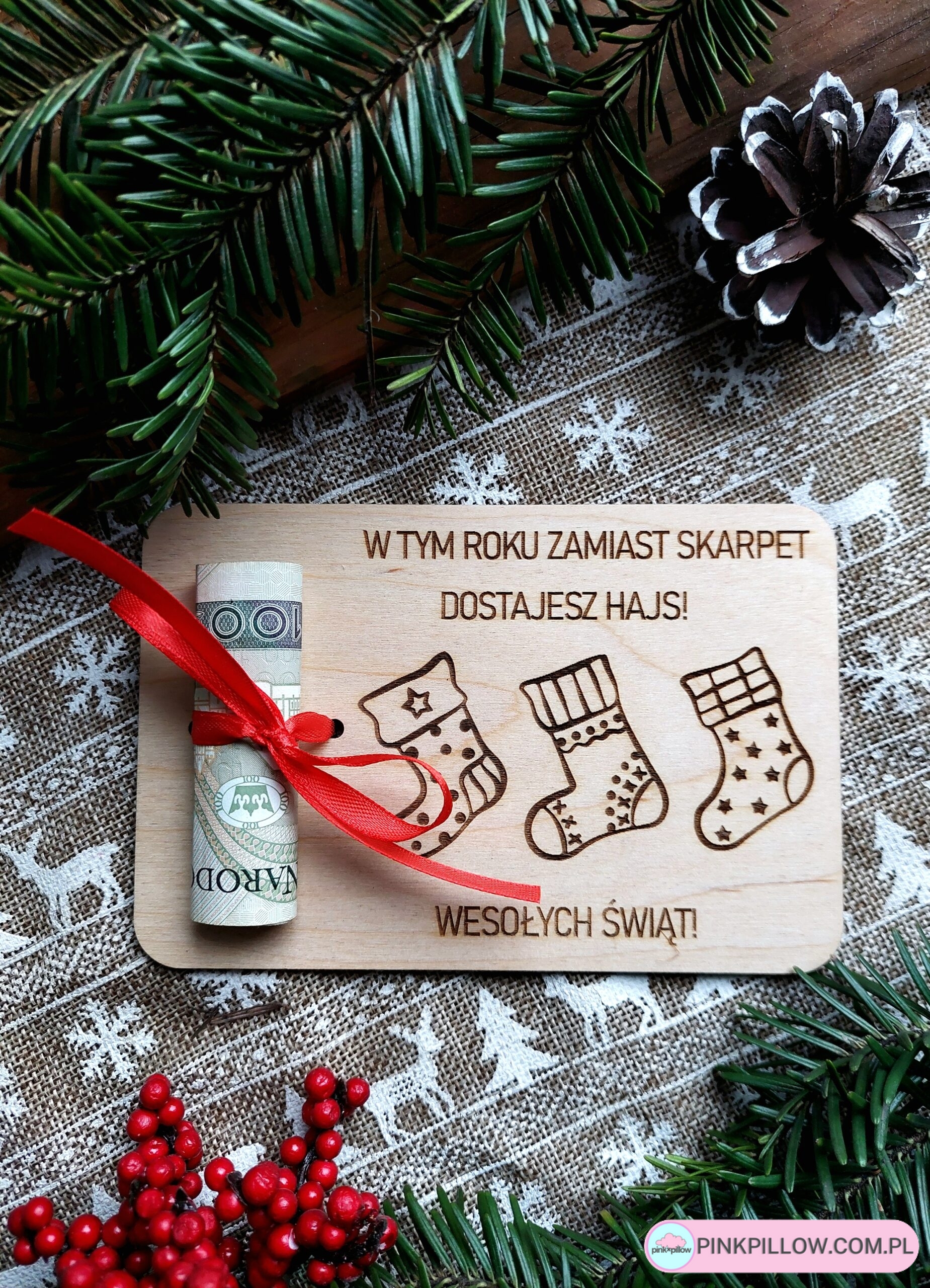 Świąteczny Bon podarunkowy Drewniany na Pieniądze - Wzór Grafika skarpetki