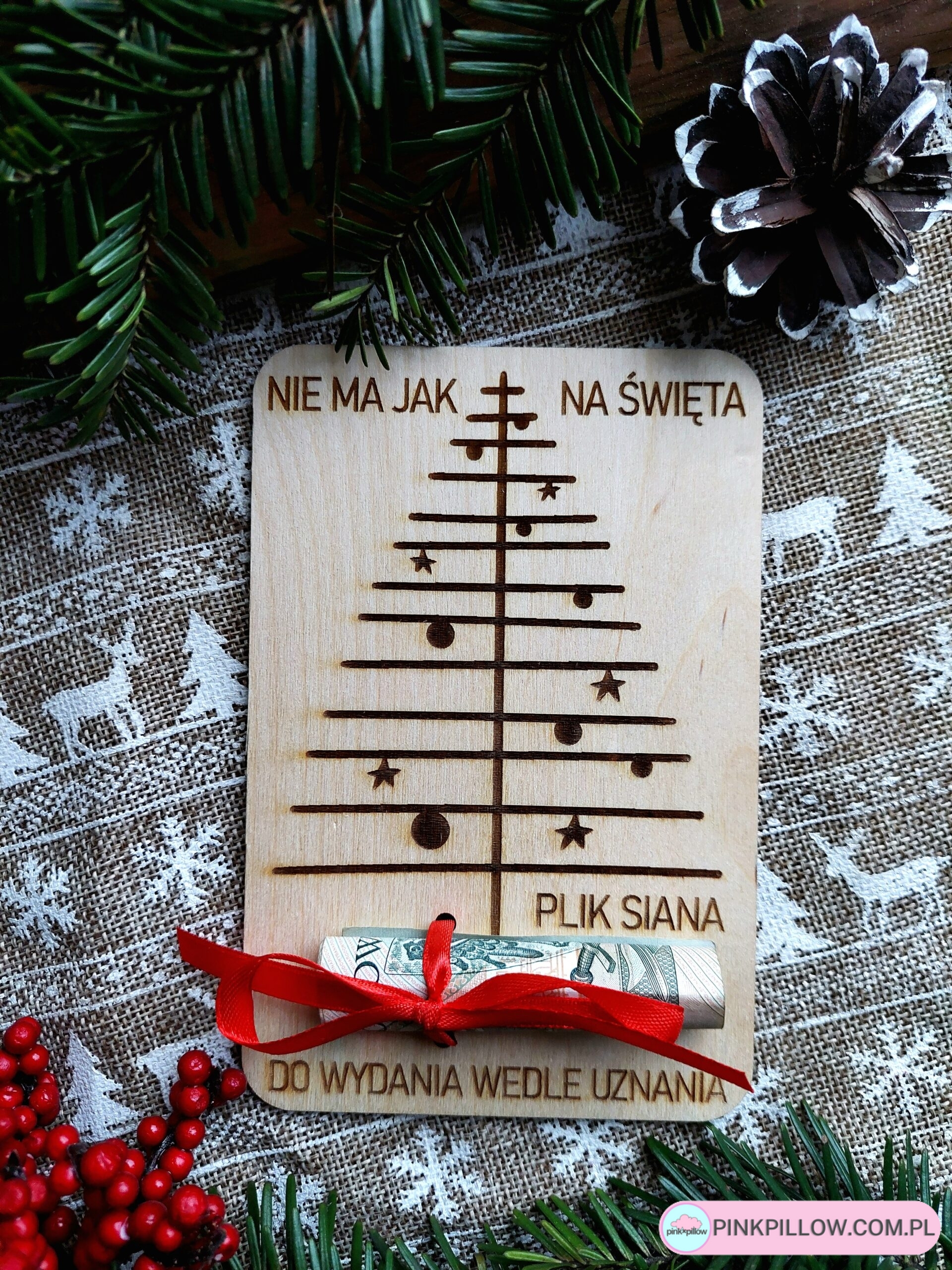 Świąteczny bon podarunkowy na pieniądze na święta - Wzór Grafika pionowa choinka "plik siana"