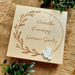 Drewniane Pudełko z grawerem na Komunię
