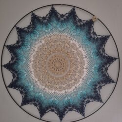 Ręcznie szydełkowana mandala - Ciambella