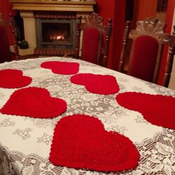 Podkładki w kształcie Serca - Wymiary 28x38 cm - Komplet 4 szt. + GRATIS