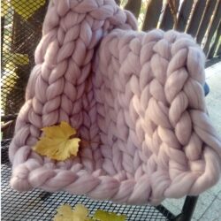 Gruby Kocyk z wełny czesankowej - Wymiary 50x80 cm