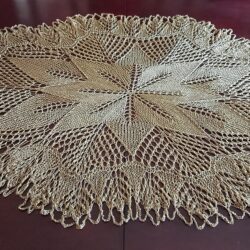 Owalny obrus na drutach - Kolor Stare Złoto