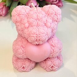 Różowa Świeca Miś z Sercem