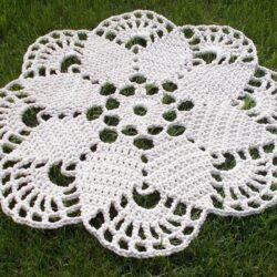 Dywan Kwiat Kremowy - Średnica 85 cm