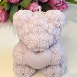 Świeca Miś z Różyczek - Kolor Liliowy