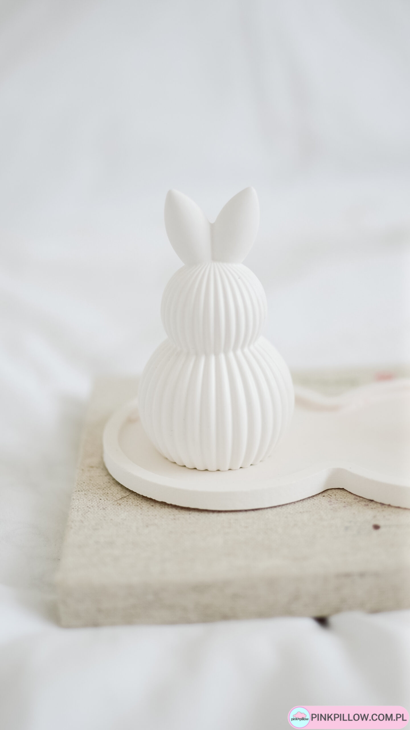 Zajączek wielkanocny z gipsu - obrazek 2