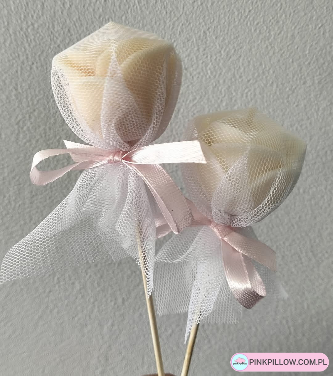 Świeczki Małe róże na patyczku