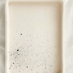 Taca Prostokątna ozdobna z rantem z gipsu polimerowego