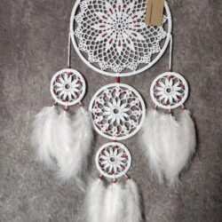 Biały Łapacz snów z Koralikami czerwonymi