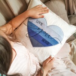 Poduszka Tęczowe serce z Napisem