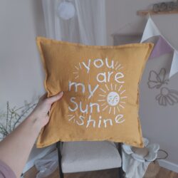 Poduszka Musztardowa z napisem "You are my Sunshine"