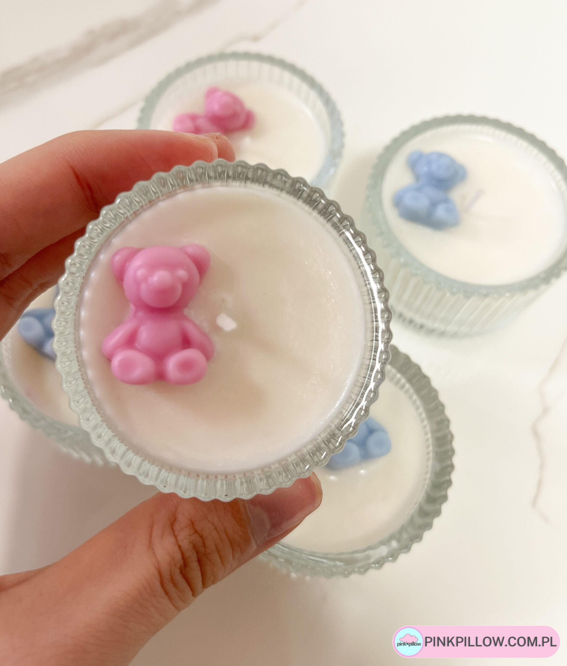 Mini świeczka podziękowania dla gości "Miś" - Różne Zapachy