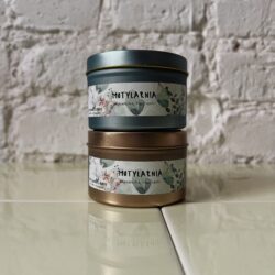 Świeca w Zamykanym Pojemniku "Motylarnia" - bergamotka, palo santo