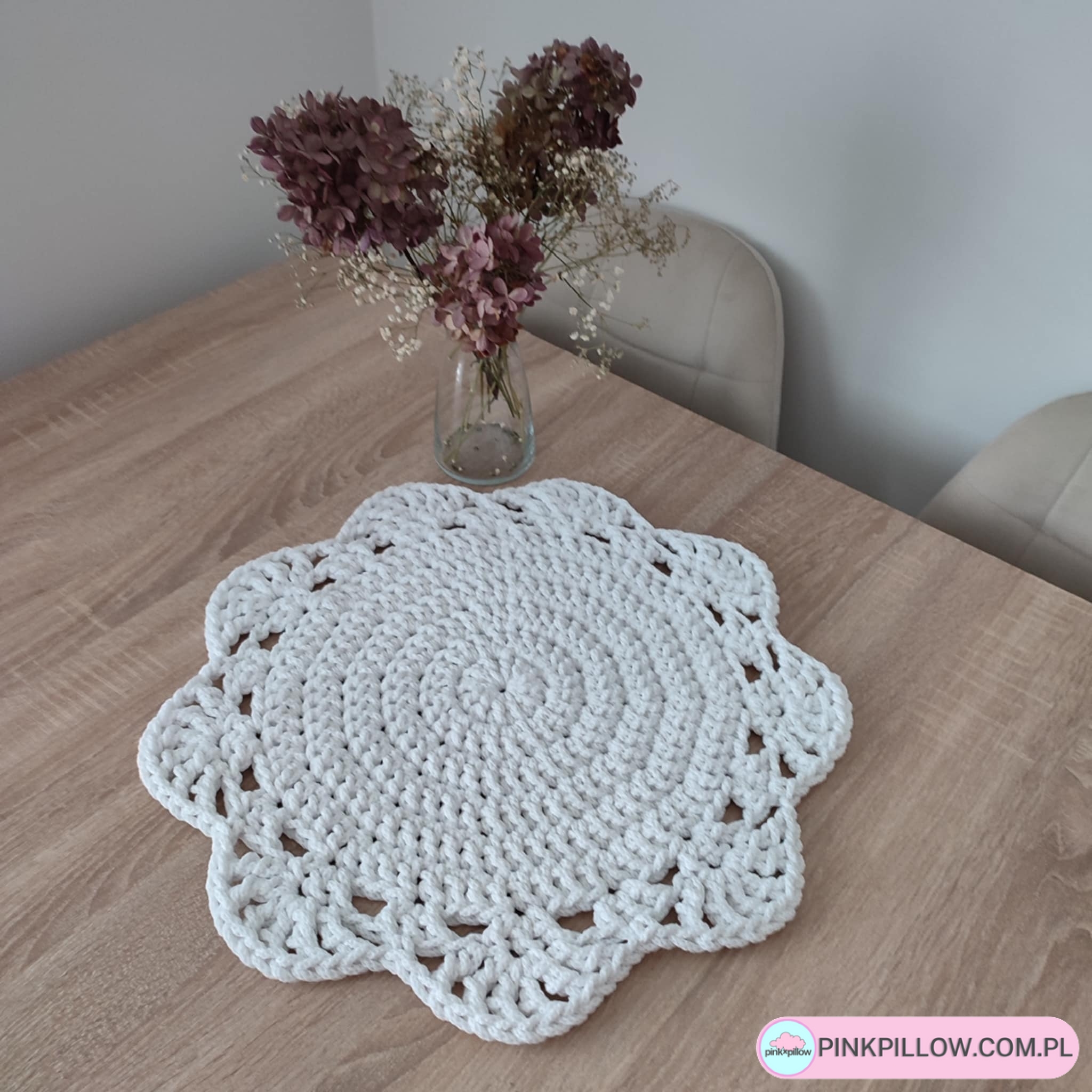 Szydełkowa Podkładka ze sznurka bawełnianego 5 mm - Średnica 46 cm