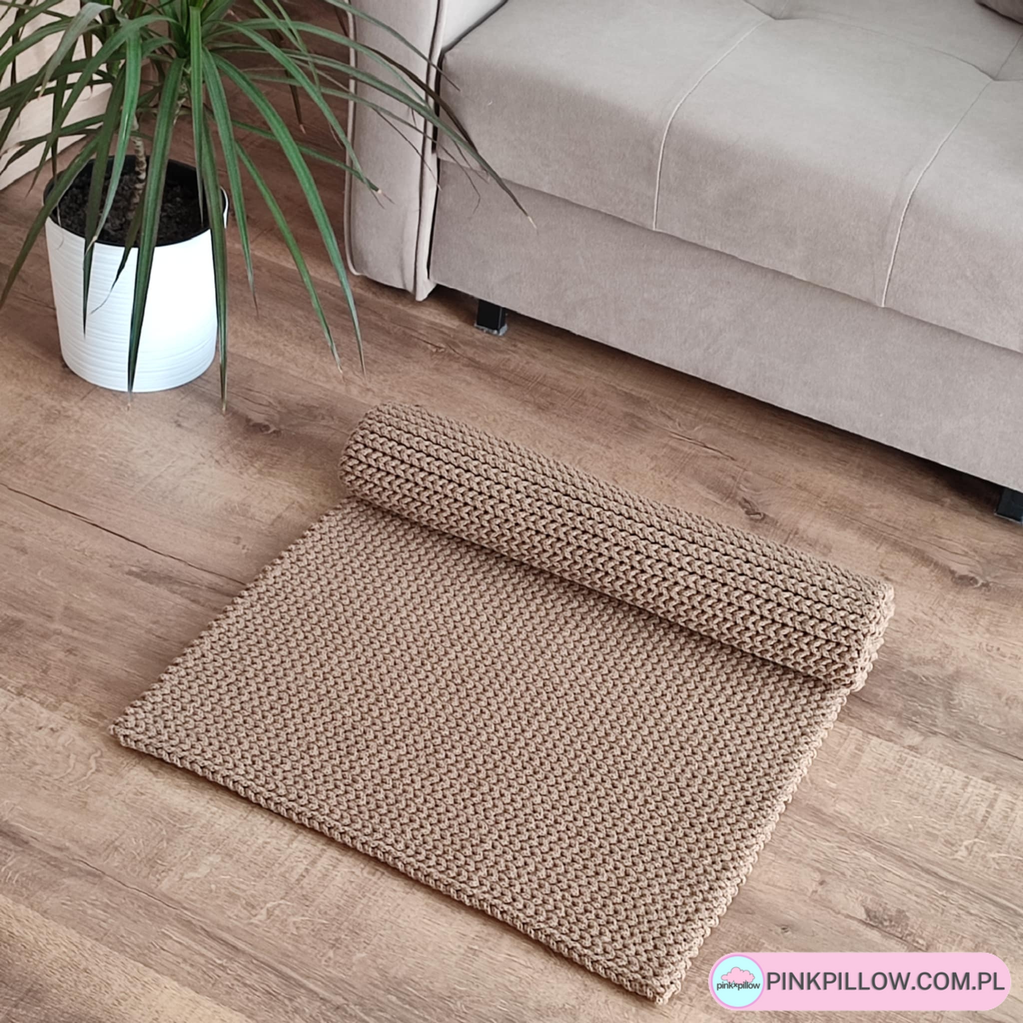 Prostokątny Dywan ze sznurka - Zwinięty