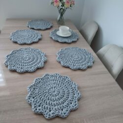 Komplet Podkładek pod talerze ze sznurka 6 szt. - Średnica 30 cm - Różne Kolory