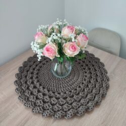 Podkładka na szydełku ręcznie robiona - Średnica 60 cm - Różne Kolory