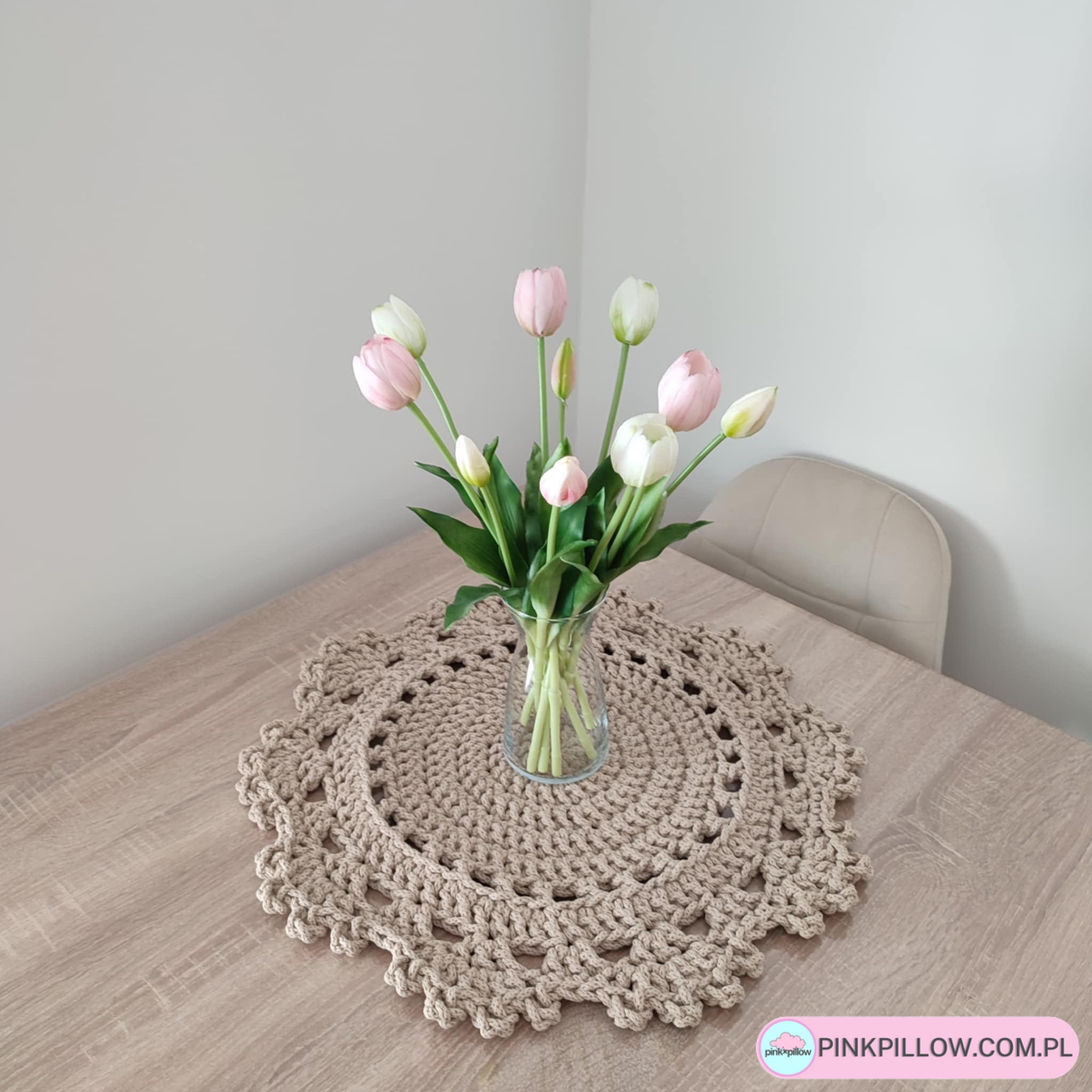 Dekoracyjna Podkładka szydełkowana do Salonu 50 cm - Kolor Karton