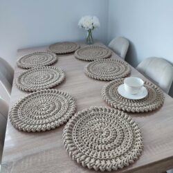 Komplet podkładek szydełkowych ze sznurka 8 szt. - Średnica 32 cm