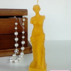 Wysoka Świeca Wenus z wosku pszczelego 13 cm