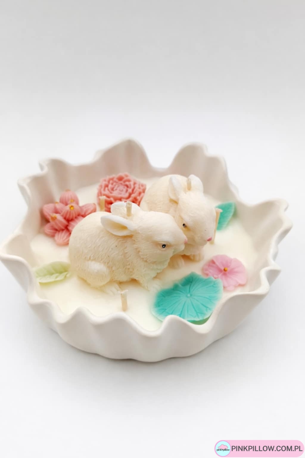 Świeca sojowa "Zajączki" w gipsowej misie