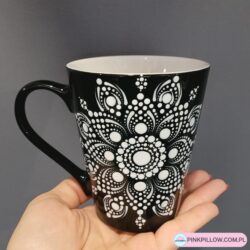 Kubek do herbaty Czarny z Białą Mandalą - Ręcznie malowany