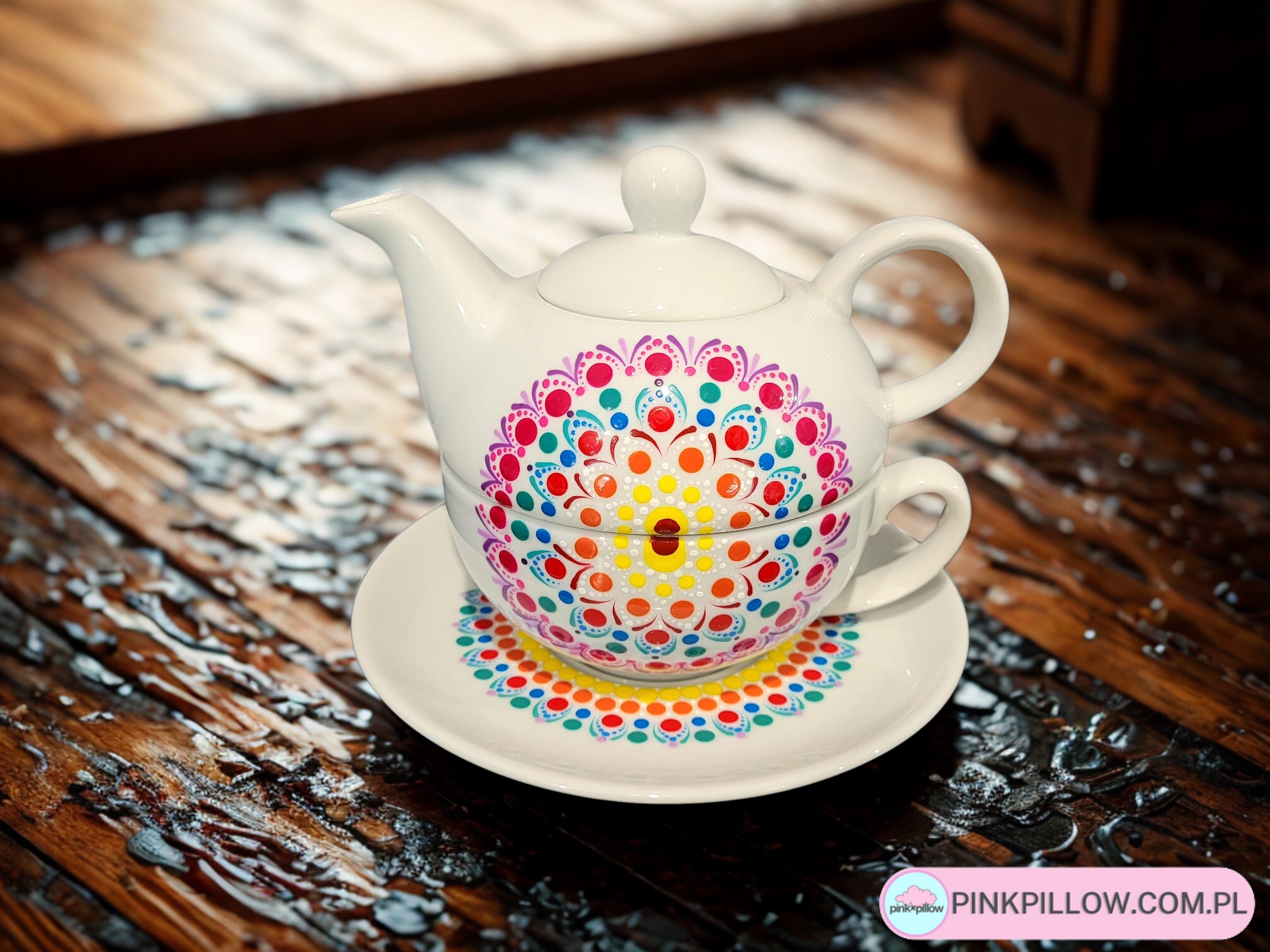 Czajniczek z Filiżanką - Zdobiona w Kolorową Mandalę