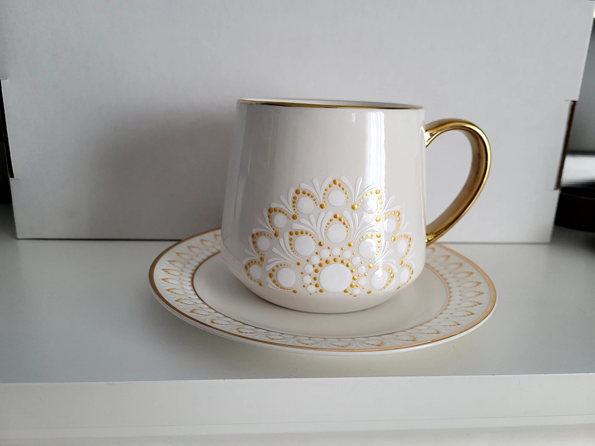 Duża Filiżanka na Kawę z Talerzykiem