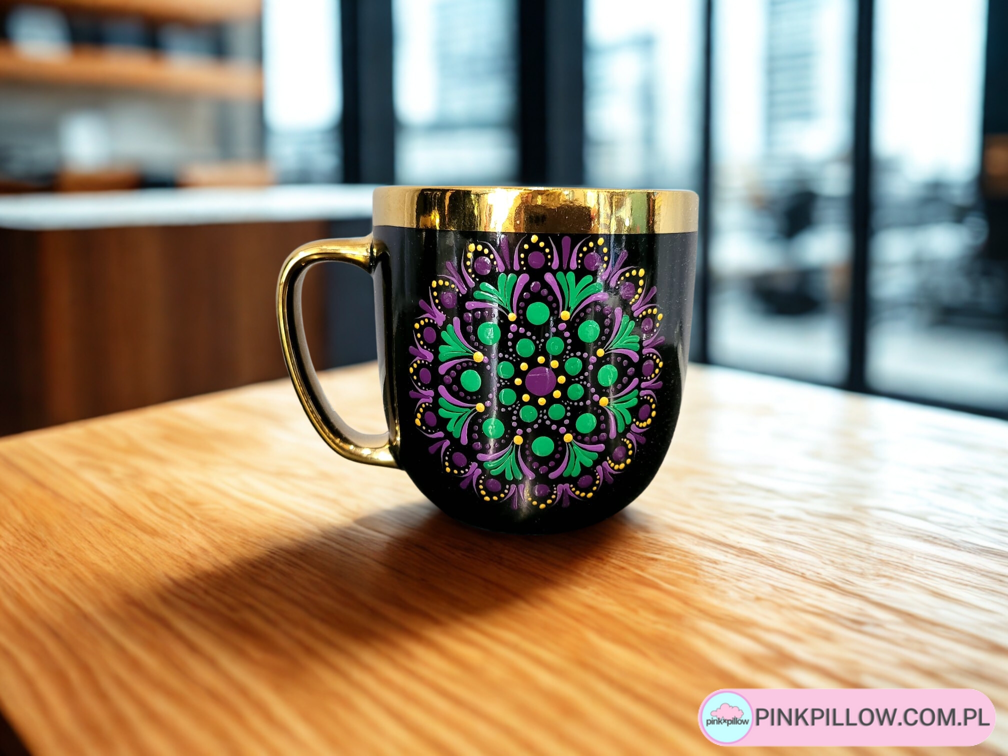 Czarny Kubek 280 ml w Zielono-Fioletową Mandalę