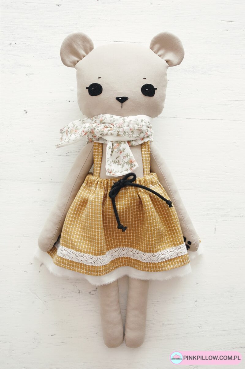 Lalka dekoracyjna z tkaniny – Panna Miś - Dla dziewczynki