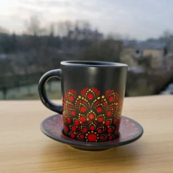 Kubek do Espresso z Podstawkiem - Wzór Czerwona Mandala