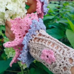 Mitenki koronkowe w stylu Wiktoriańskim