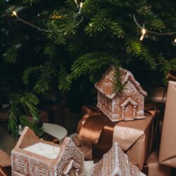 Świąteczna Świeczka Piernikowy Domek - Zimowe zapachy