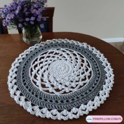 Serweta okrągła 70 cm szydełkowa - Różne Kolory