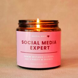 Świeczka na prezent "Social Media Expert" - Różne Zapachy