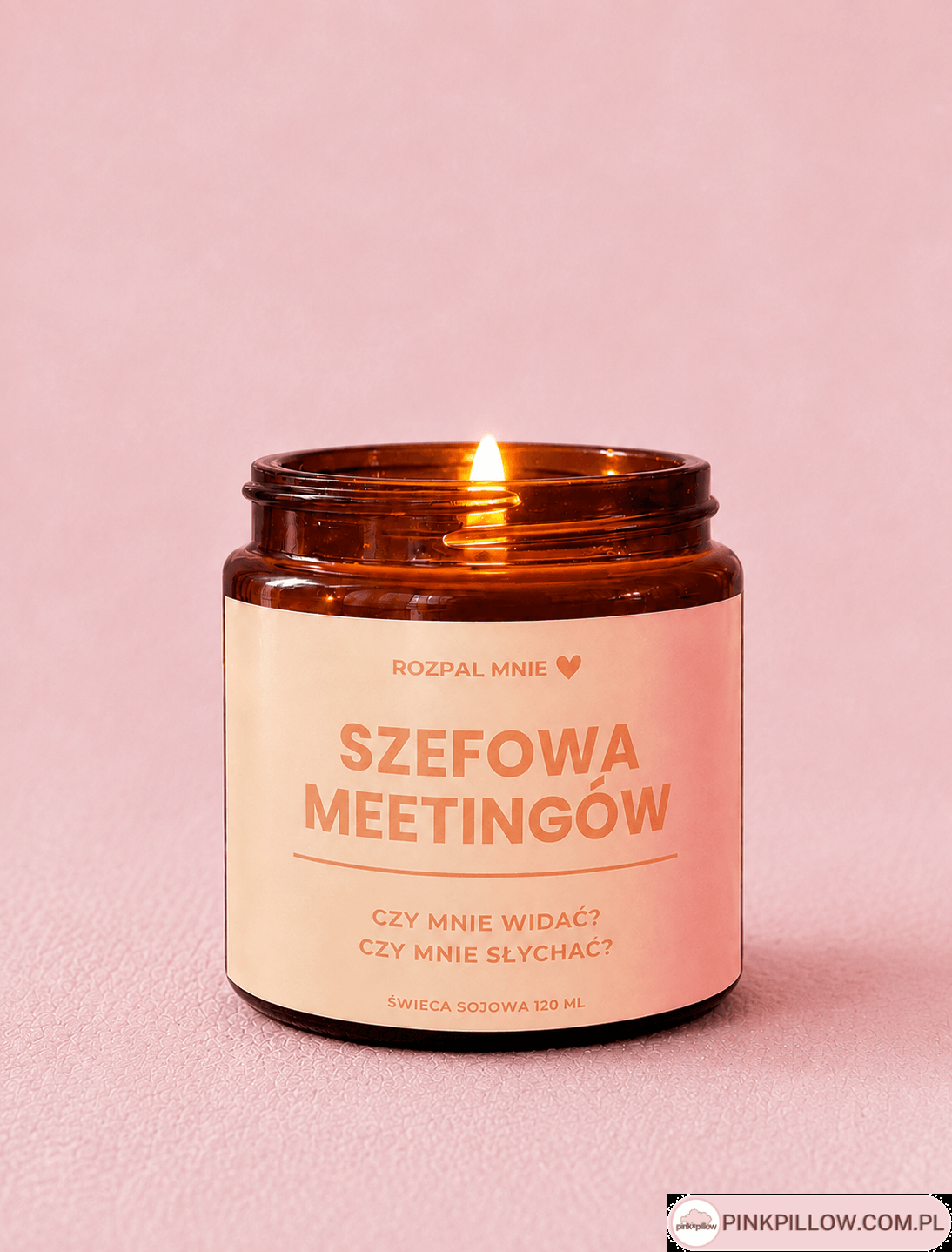 Świeczka sojowa z napisem na etykiecie szefowa meetingów