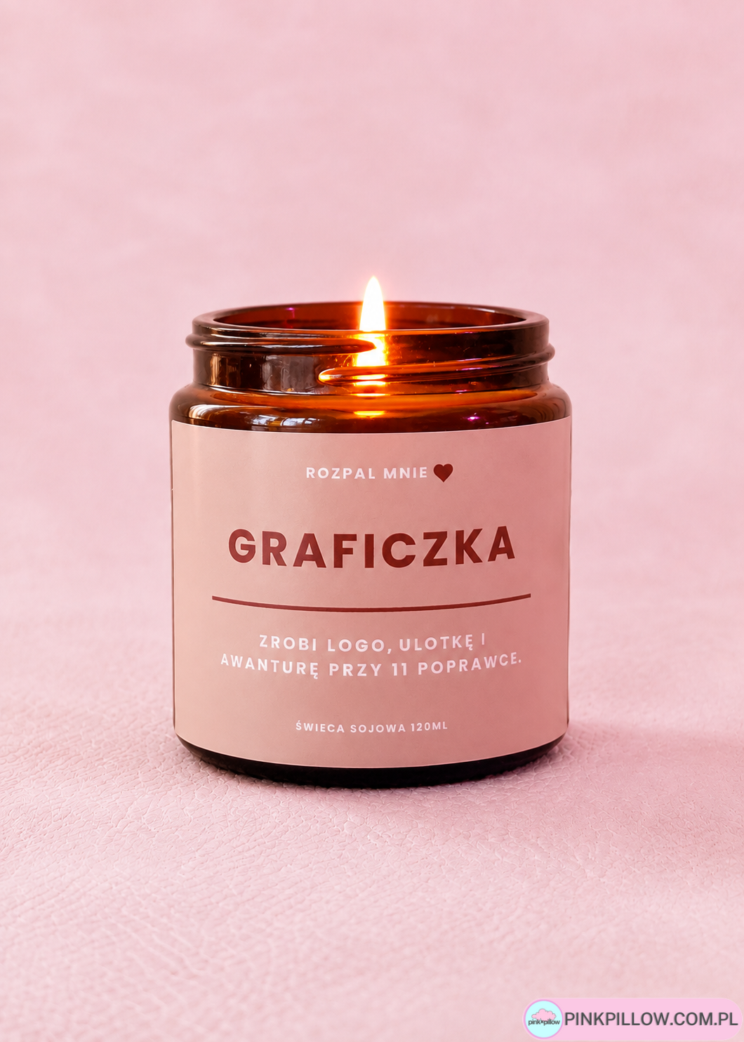 Świeca sojowa z napisem graficzka, pomysł na pachnący prezent dla grafika