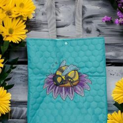 Torba Pikowana haftowana - Wzór Śpiąca pszczoła